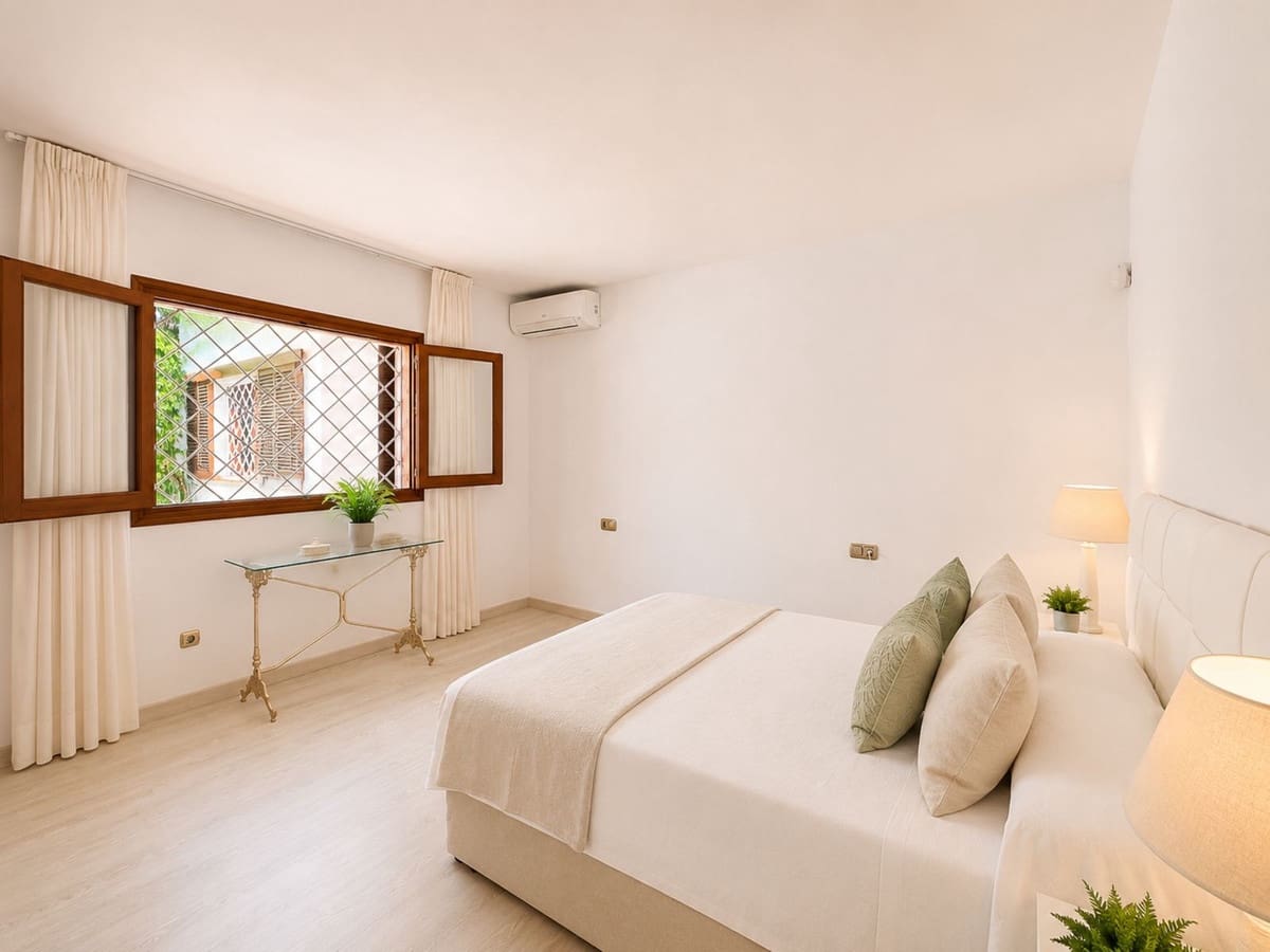 4 Zimmer Villa zu verkaufen in Rio Real mit Pool Garage - 2.150.000 € (Ref: 10123773)