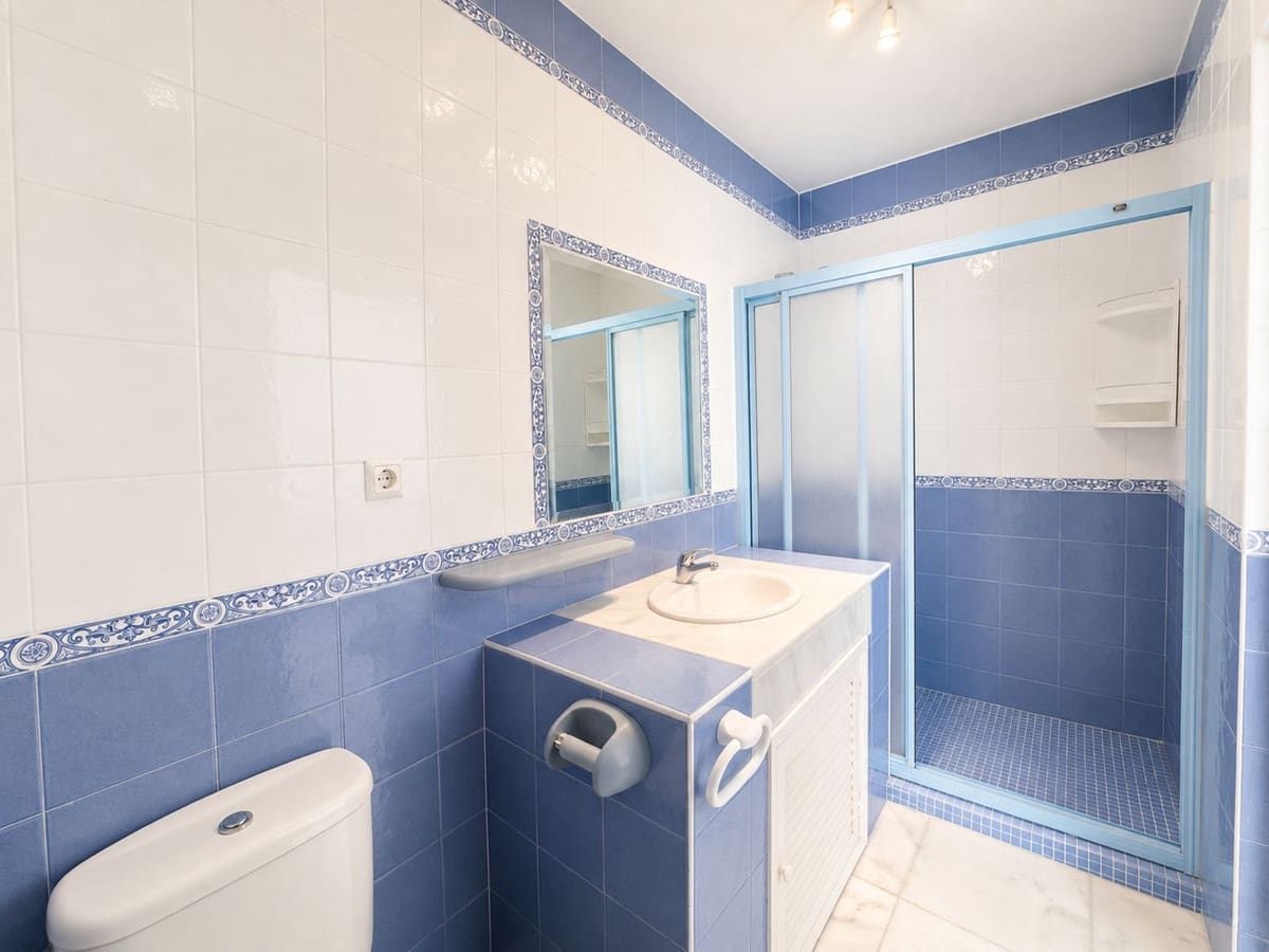 4 Zimmer Villa zu verkaufen in Rio Real mit Pool Garage - 2.150.000 € (Ref: 10123773)