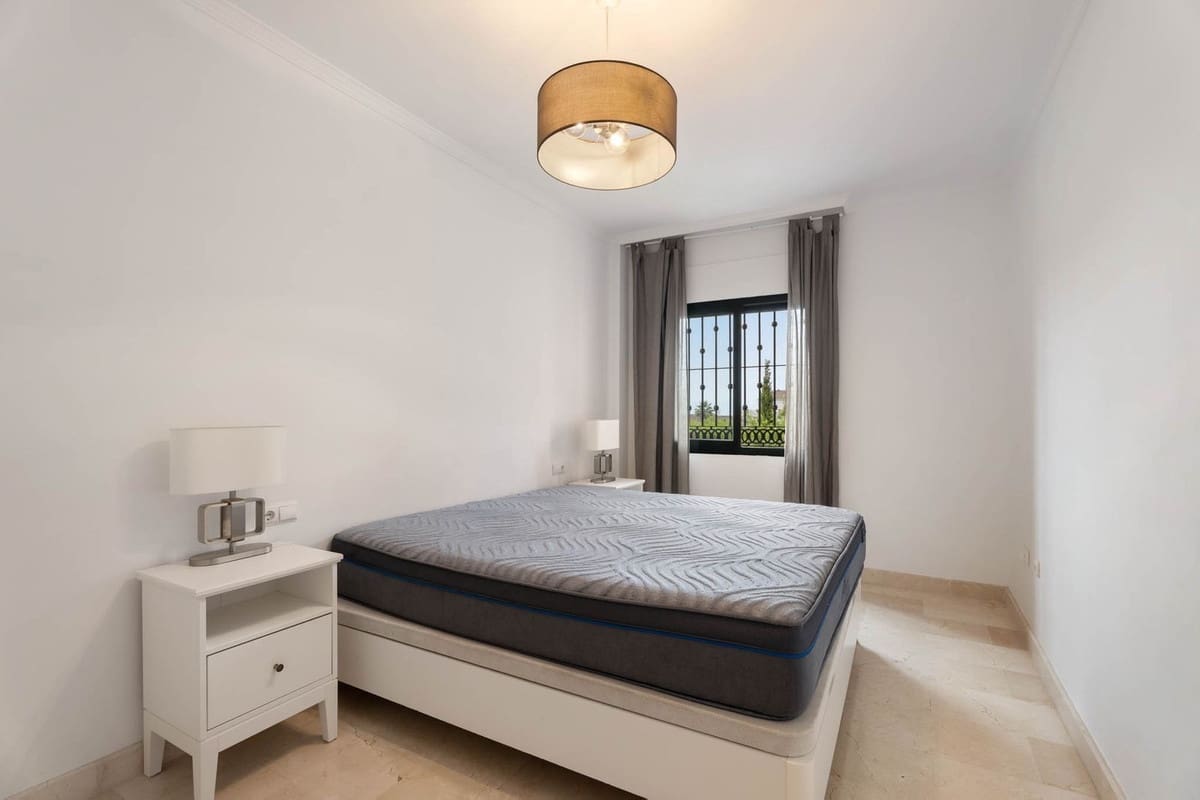 3 soverom Leilighet til salgs i Marbella med svømmebasseng garasje - € 340 000 (Ref: 10123777)