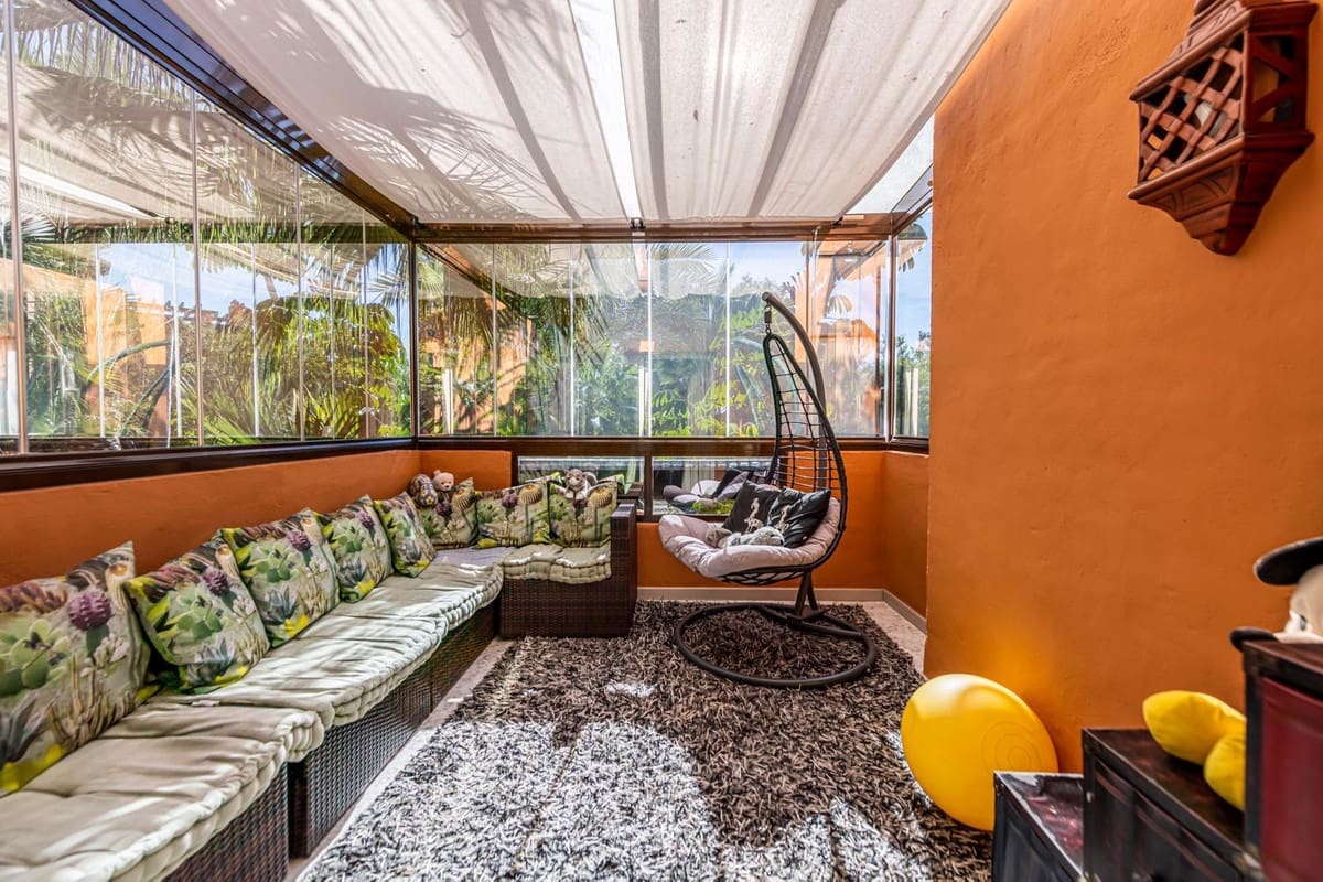 Apartamento de 2 habitaciones en Nueva Andalucia en venta con piscina garaje - 545.000 € (Ref: 10123779)