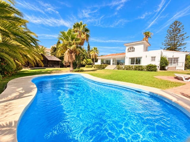 5 quarto Moradia para venda em El Paraiso, Estepona com piscina garagem - 1 900 000 € (Ref: 10123781)