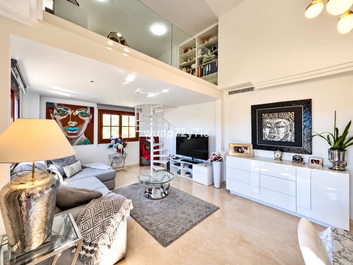 2 soveværelse Lejlighed til salg i Benahavis med swimmingpool garage - € 495.000 (Ref: 10123850)