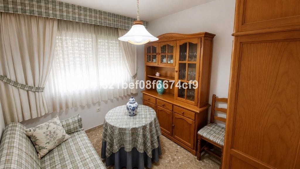 Apartamento de 4 habitaciones en Málaga ciudad en venta con garaje - 387.000 € (Ref: 10123854)