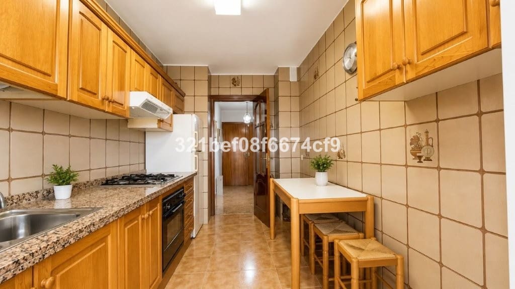 Apartamento de 4 habitaciones en Málaga ciudad en venta con garaje - 387.000 € (Ref: 10123854)