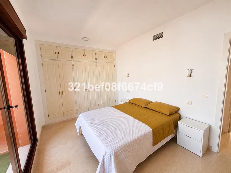 Apartamento de 2 habitaciones en Manilva en venta con piscina garaje - 349.000 € (Ref: 10123858)
