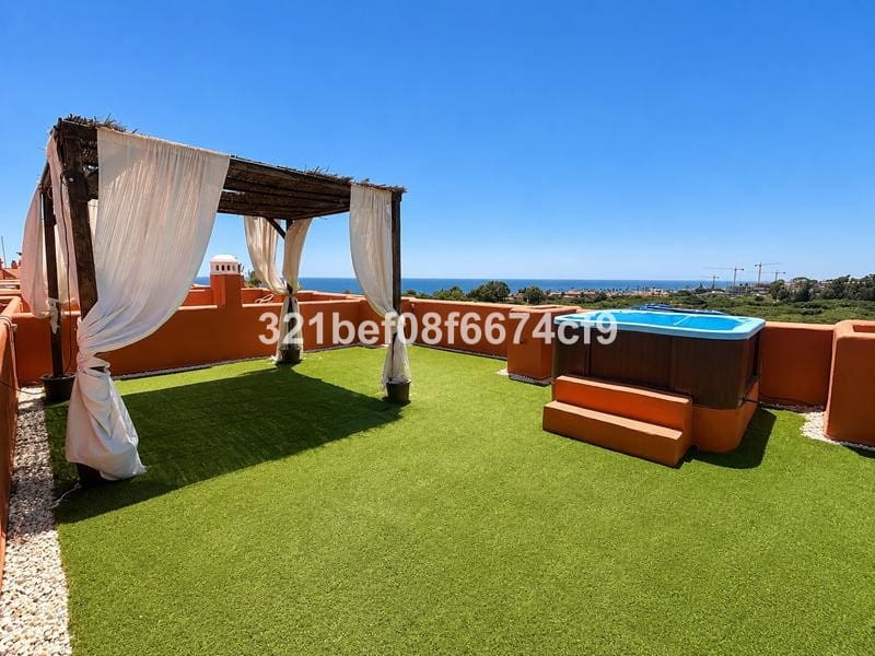 Apartamento de 2 habitaciones en Manilva en venta con piscina garaje - 349.000 € (Ref: 10123858)