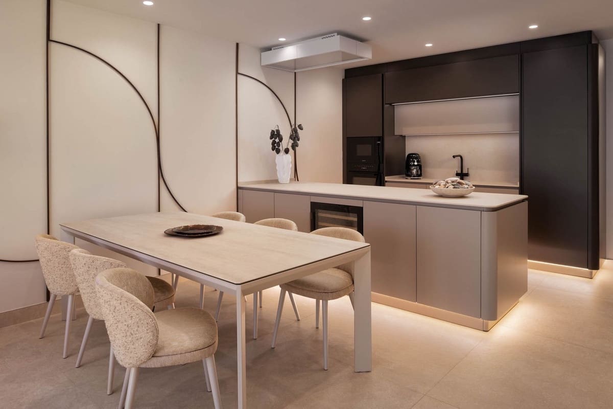 Apartamento de 3 habitaciones en Guadalmansa en venta con piscina garaje - 2.550.000 € (Ref: 10123963)