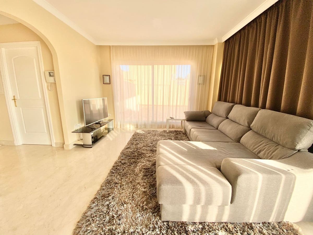 3 sovrum Lägenhet till salu i Marbella med pool garage - 615 000 € (Ref: 10123997)