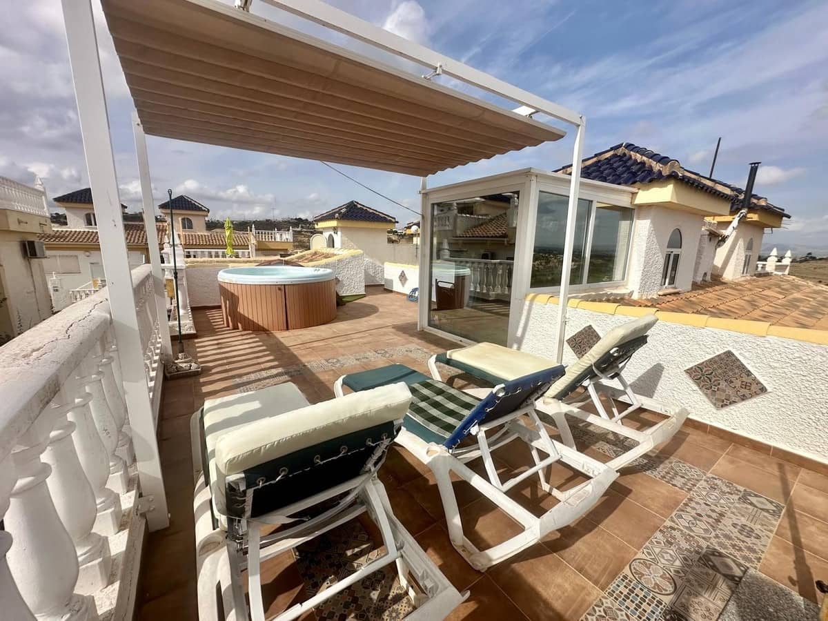 2 soveværelse Villa til salg i Rojales med swimmingpool - € 215.000 (Ref: 10124004)