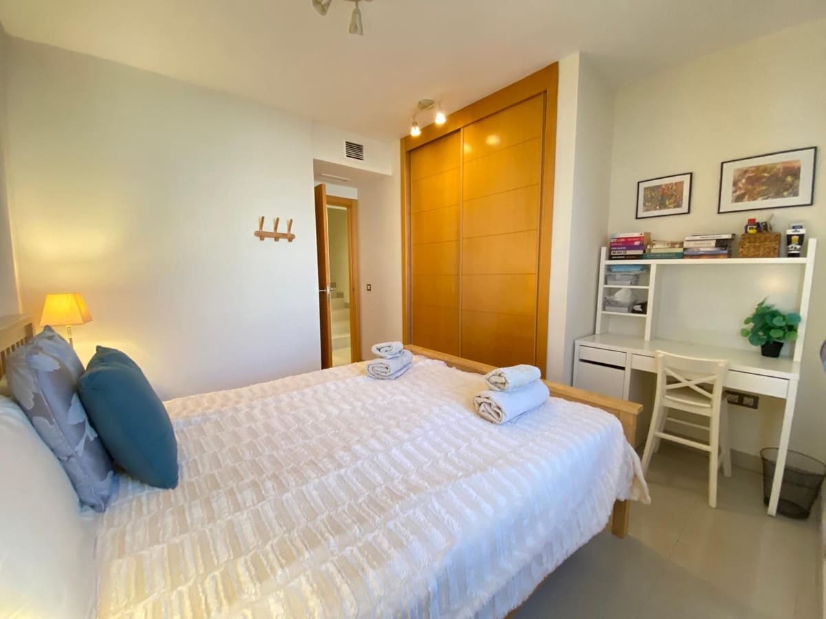 3 bedroom Apartment for sale in El Paraiso with pool garage - € 470,000 (Ref: 10124007)
