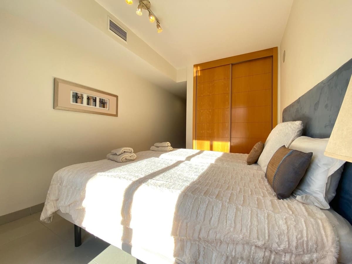 3 bedroom Apartment for sale in El Paraiso with pool garage - € 470,000 (Ref: 10124007)