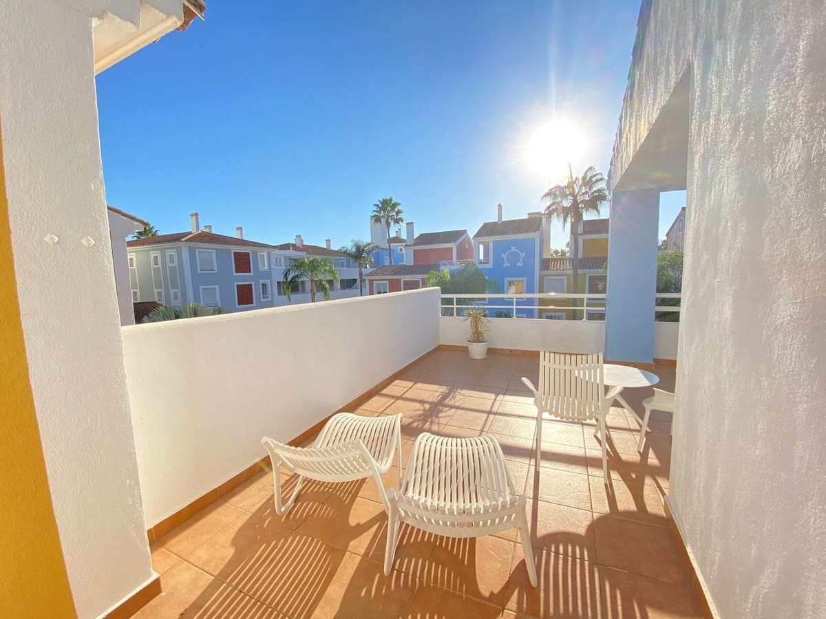 3 bedroom Apartment for sale in El Paraiso with pool garage - € 470,000 (Ref: 10124007)