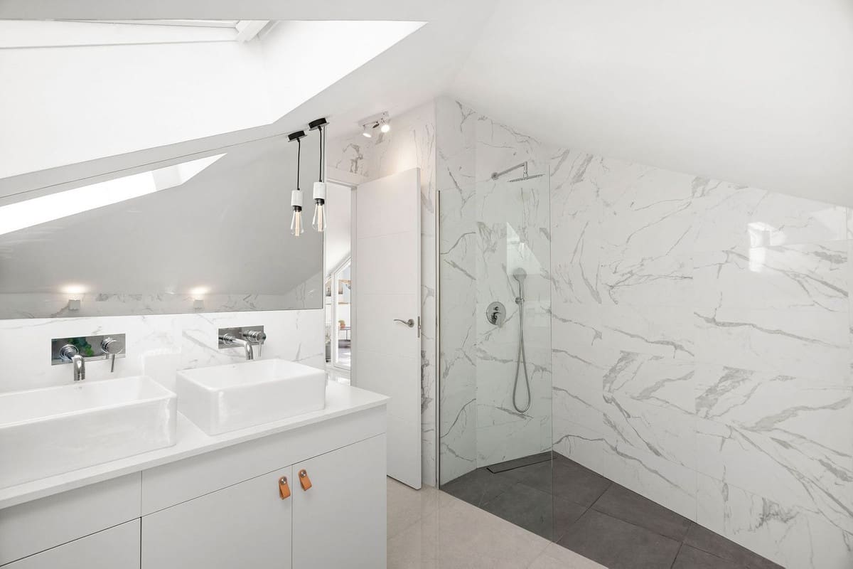 3 chambre Appartement à vendre à Nueva Andalucia avec piscine garage - 829 000 € (Ref: 10124022)