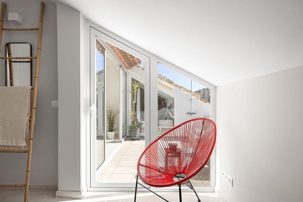 3 chambre Appartement à vendre à Nueva Andalucia avec piscine garage - 829 000 € (Ref: 10124022)