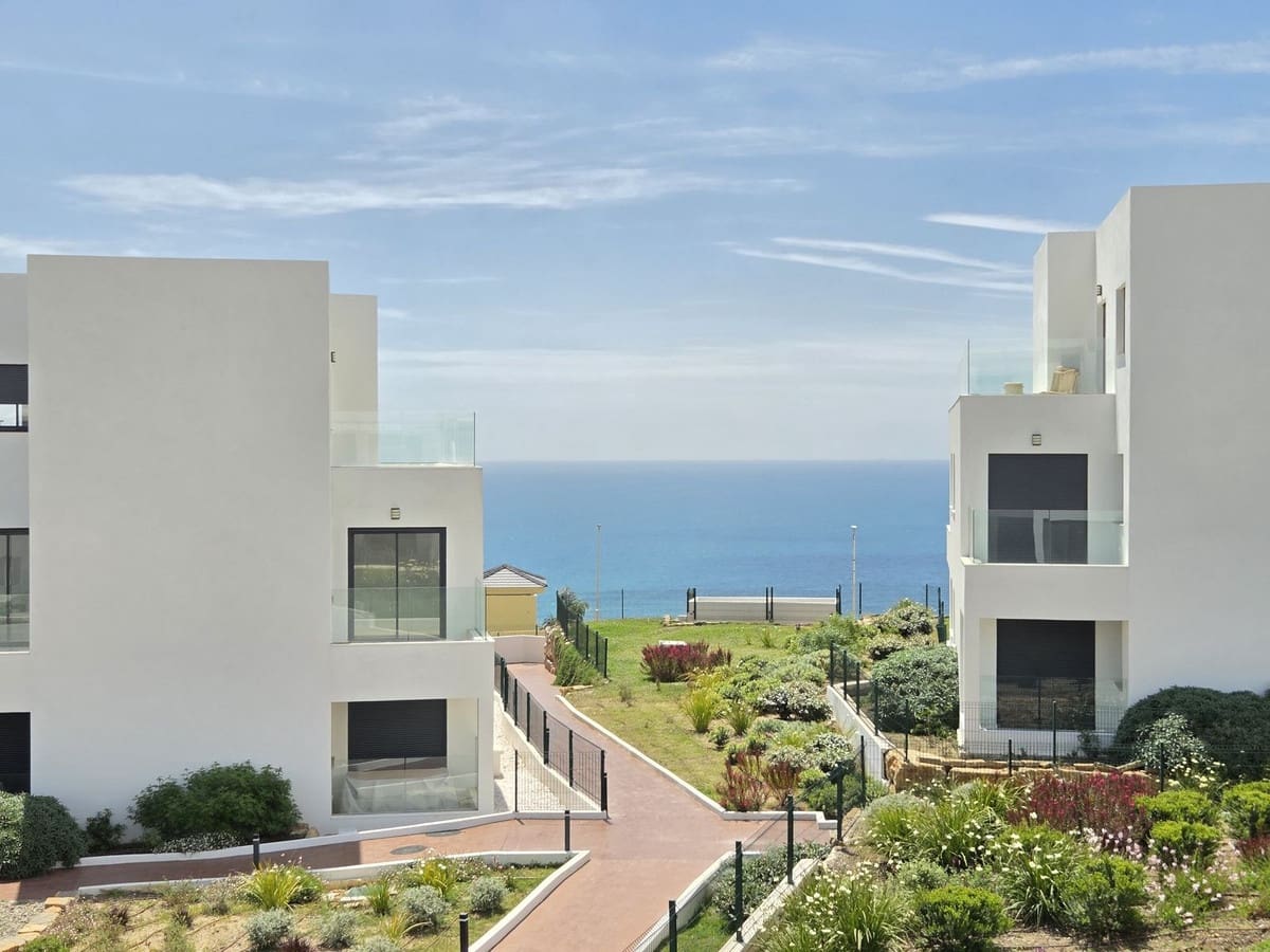 3 quarto Apartamento para venda em Casares com piscina garagem - 575 000 € (Ref: 10124024)