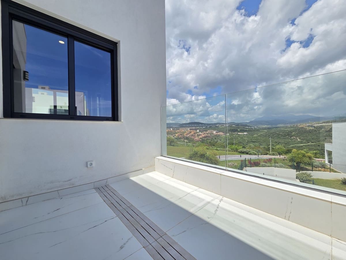 3 quarto Apartamento para venda em Casares com piscina garagem - 575 000 € (Ref: 10124024)