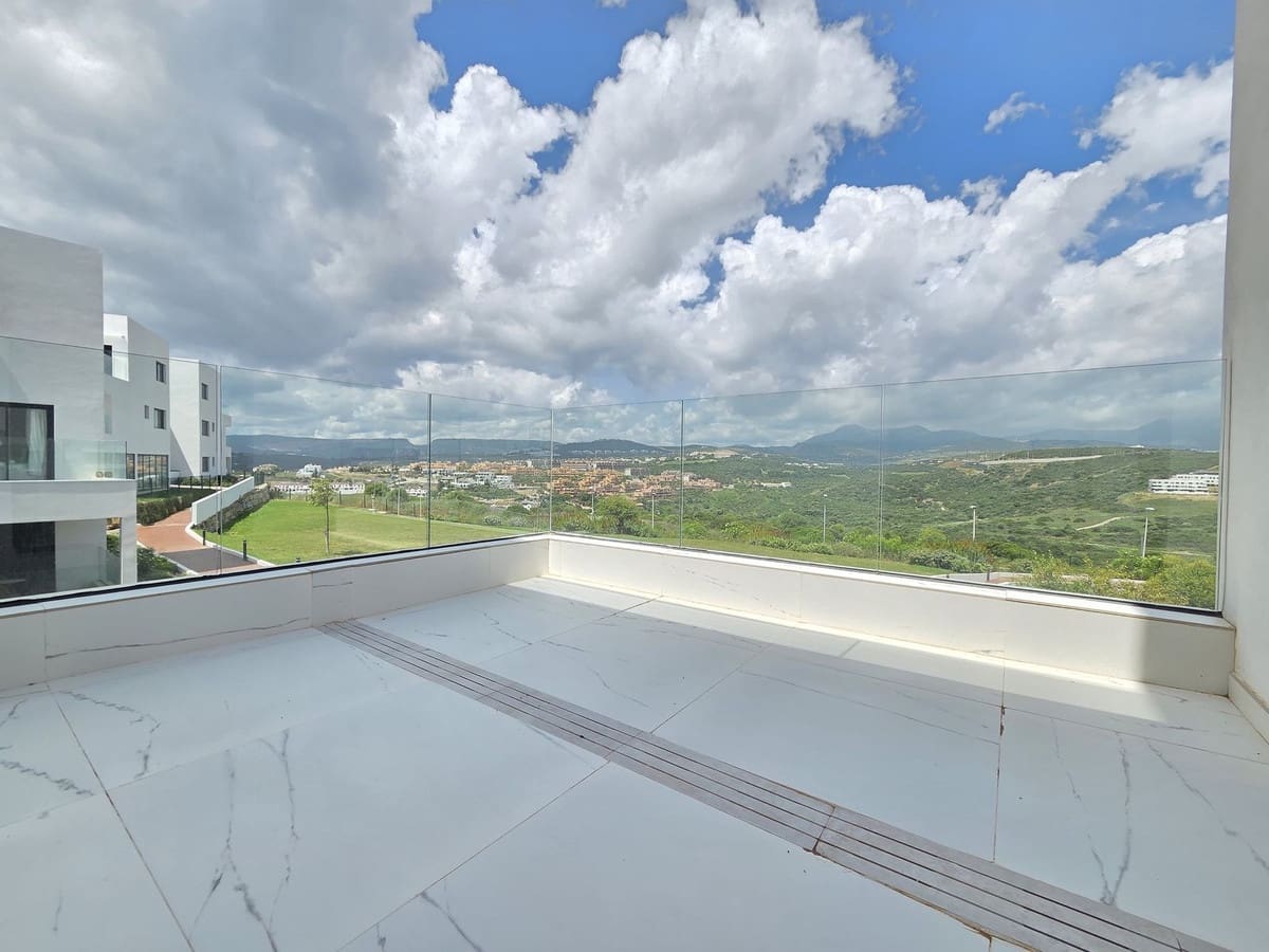 3 quarto Apartamento para venda em Casares com piscina garagem - 575 000 € (Ref: 10124024)