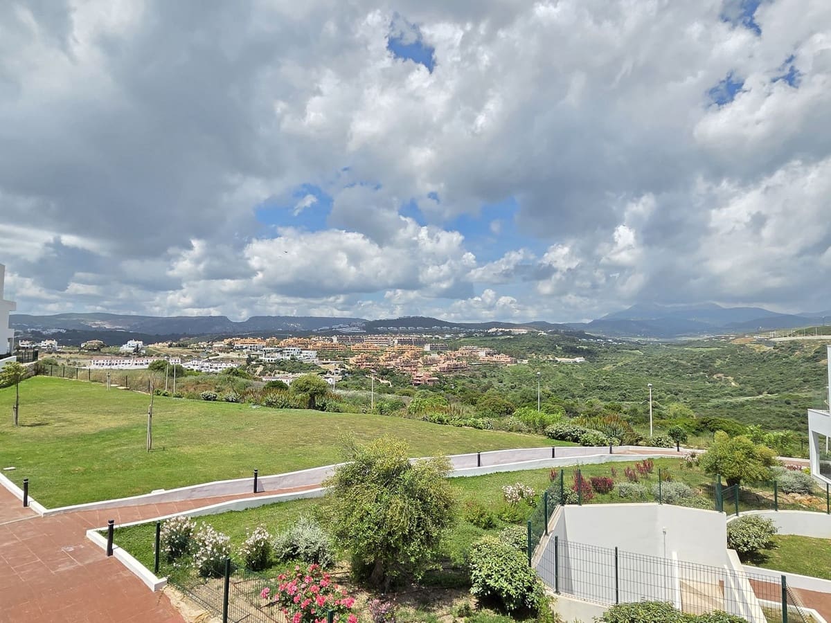 3 quarto Apartamento para venda em Casares com piscina garagem - 575 000 € (Ref: 10124024)