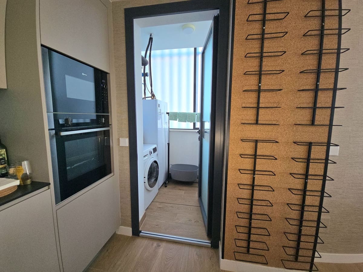 2 bedroom Apartment for sale in Fuengirola with pool garage - € 590,000 (Ref: 10124089)