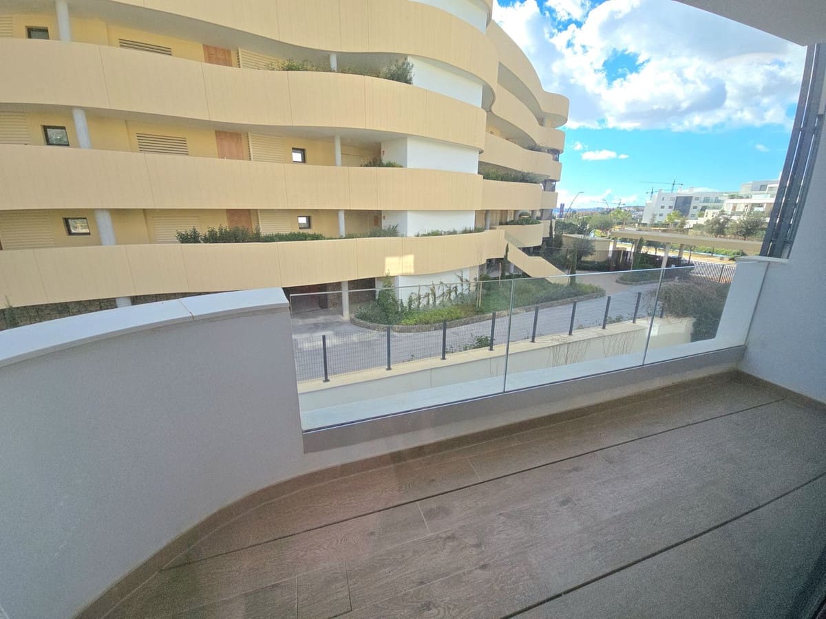 2 bedroom Apartment for sale in Fuengirola with pool garage - € 590,000 (Ref: 10124089)