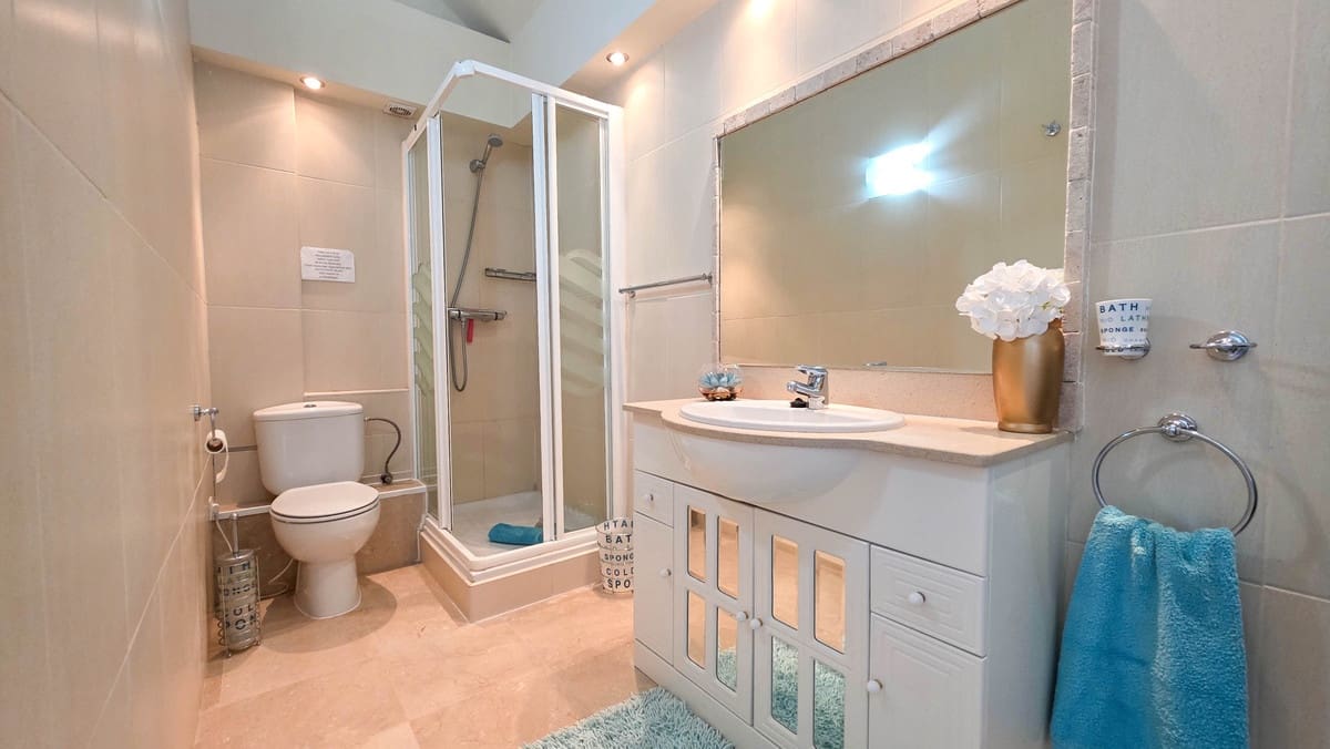 3 sypialnia Apartament na sprzedaż w Manilva z basenem garażem - 390 000 € (Ref: 10124169)