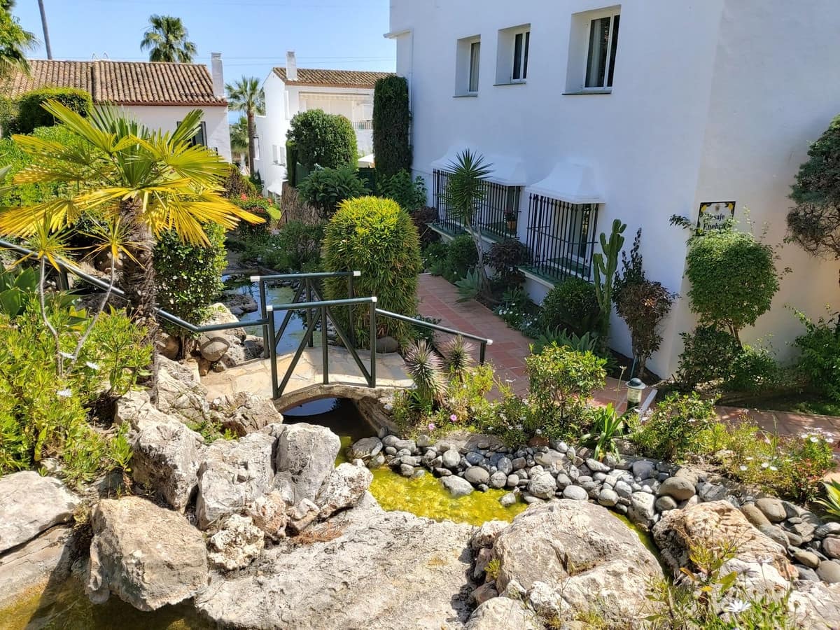3 Zimmer Haus zu verkaufen in El Paraiso mit Pool Garage - 495.000 € (Ref: 10124196)