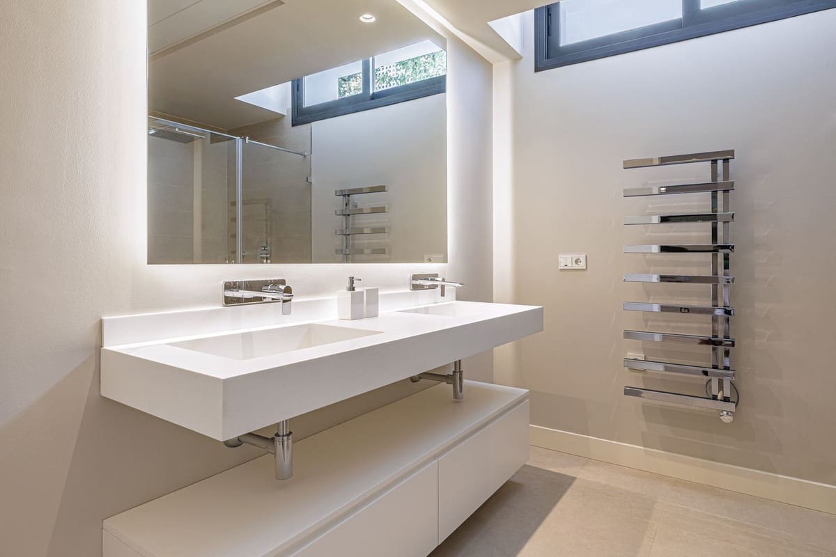 6 sovrum Villa till salu i El Paraiso med pool garage - 4 250 000 € (Ref: 10124217)