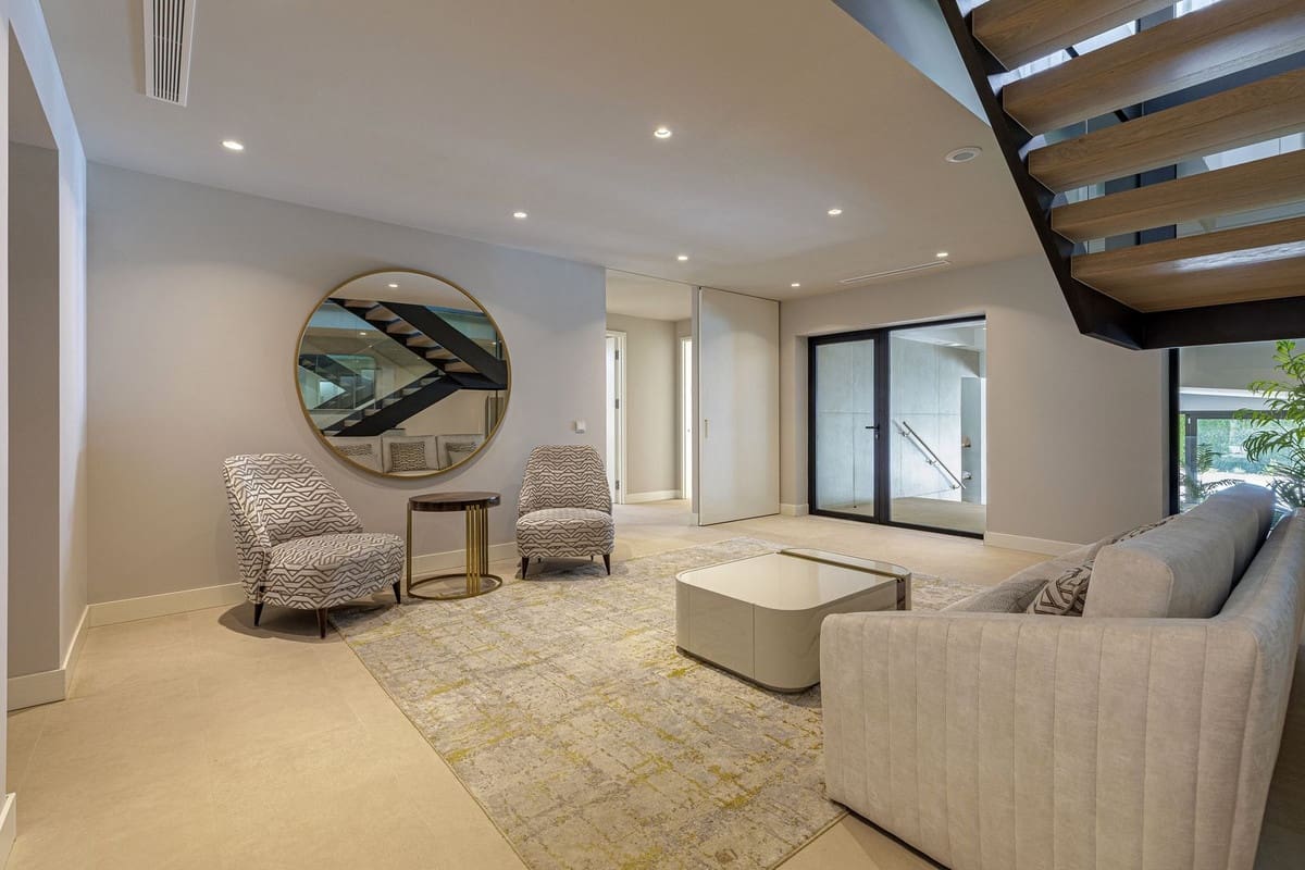 6 sovrum Villa till salu i El Paraiso med pool garage - 4 250 000 € (Ref: 10124217)
