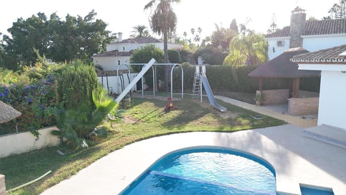 4 quarto Moradia para venda em El Paraiso com piscina garagem - 2 950 000 € (Ref: 10124224)
