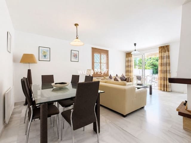 2 Zimmer Haus zu verkaufen in El Paraiso, Estepona mit Pool Garage - 395.000 € (Ref: 10124242)