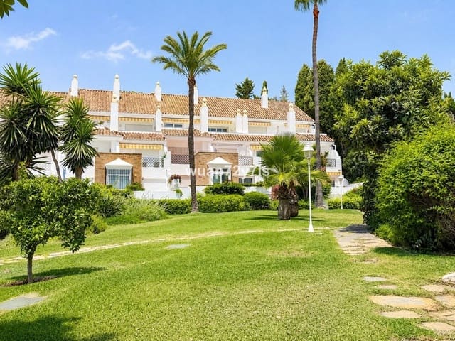 2 Zimmer Haus zu verkaufen in El Paraiso, Estepona mit Pool Garage - 395.000 € (Ref: 10124242)