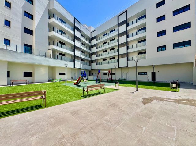 3 chambre Appartement à vendre à Florida Baja, Alicante ville avec piscine - 320 000 € (Ref: 10125280)