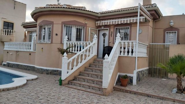 2 quarto Moradia para venda em Benijófar com piscina garagem - 299 000 € (Ref: 10125406)