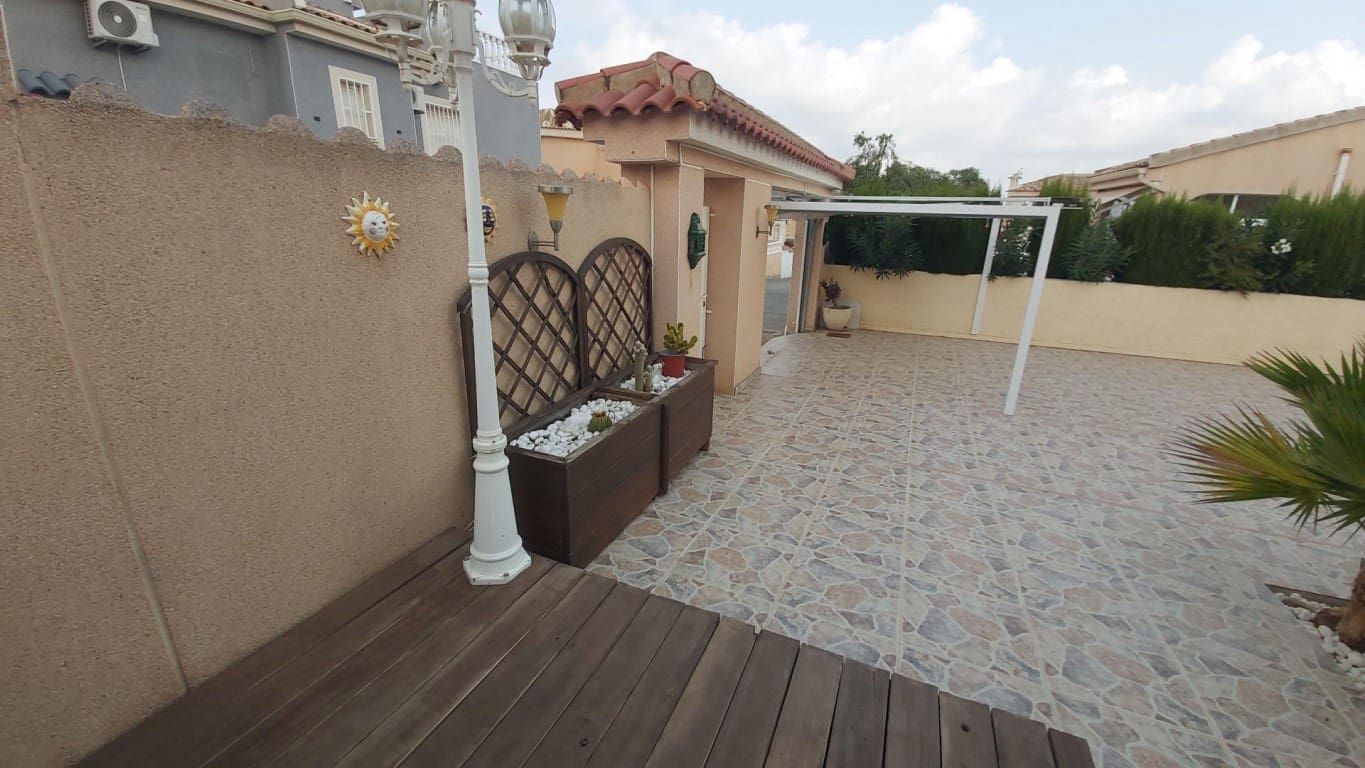 2 quarto Moradia para venda em Benijofar com piscina garagem - 299 000 € (Ref: 10125406)