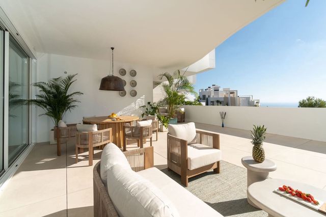 3 Zimmer Apartment zu verkaufen in Ojen mit Pool Garage - 1.100.000 € (Ref: 10125436)