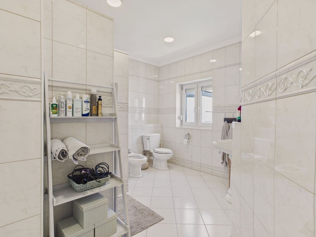 6 chambre Villa/Maison à vendre à Benahavis avec piscine garage - 2 950 000 € (Ref: 10125445)