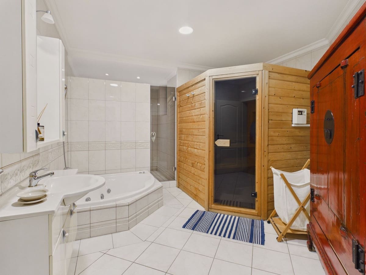 6 chambre Villa/Maison à vendre à Benahavis avec piscine garage - 2 950 000 € (Ref: 10125445)