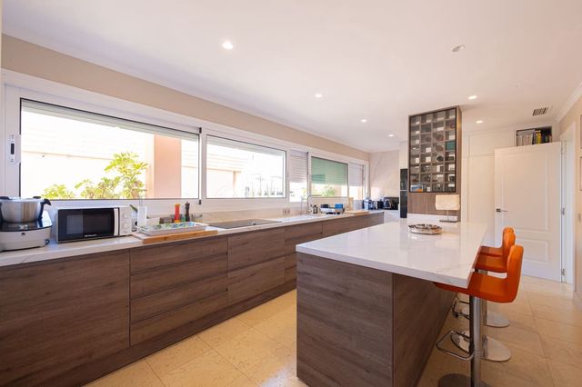 3 sovrum Lägenhet till salu i Los Naranjos, Marbella med pool garage - 2 495 000 € (Ref: 10125446)