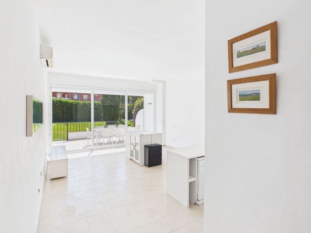 1 camera da letto Appartamento in vendita in Atalaya-Isdabe, Estepona con piscina garage - 295.000 € (Rif: 10125461)