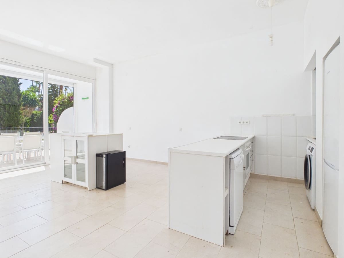 1 camera da letto Appartamento in vendita in Atalaya-Isdabe con piscina garage - 295.000 € (Rif: 10125461)