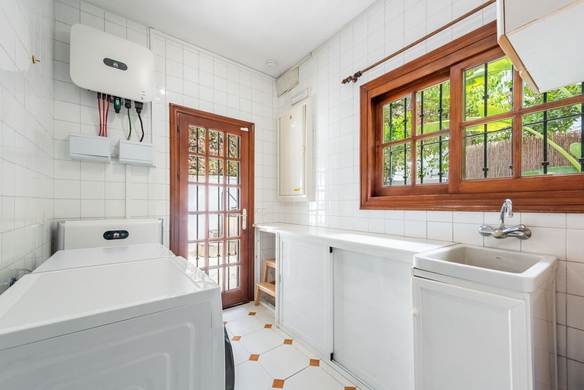 4 soverom Villa til salgs i Marbella med svømmebasseng garasje - € 2 495 000 (Ref: 10125462)