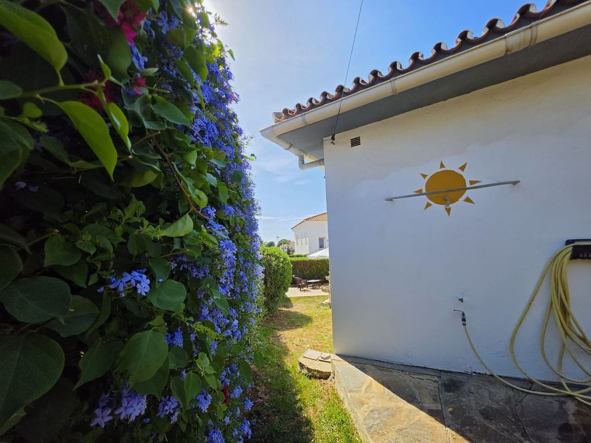 2 soveværelse Villa til salg i Buenas Noches med swimmingpool garage - € 475.000 (Ref: 10125465)