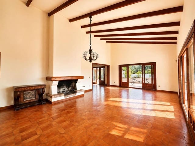 4 Zimmer Villa zu verkaufen in Río Real, Marbella mit Pool Garage - 2.150.000 € (Ref: 10125467)