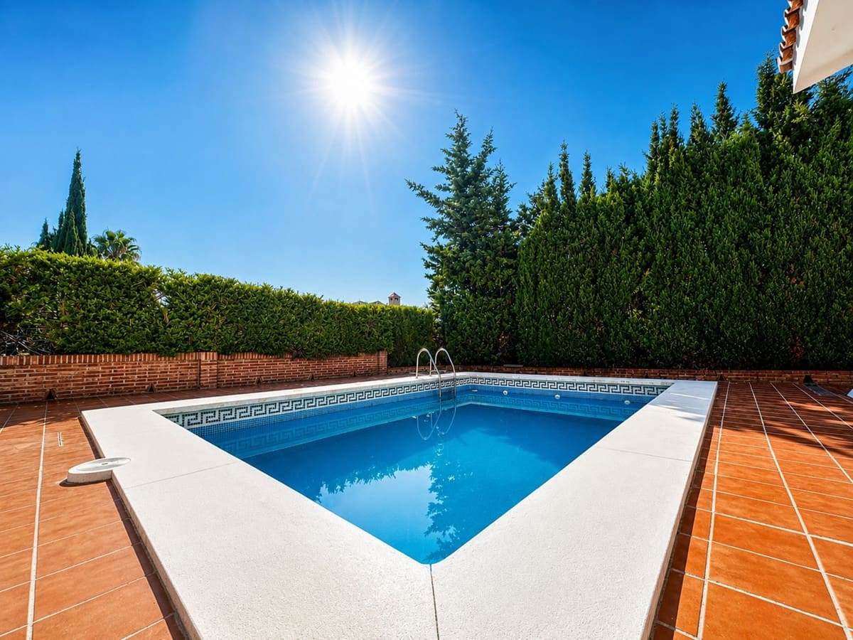4 Zimmer Villa zu verkaufen in Rio Real mit Pool Garage - 2.150.000 € (Ref: 10125467)