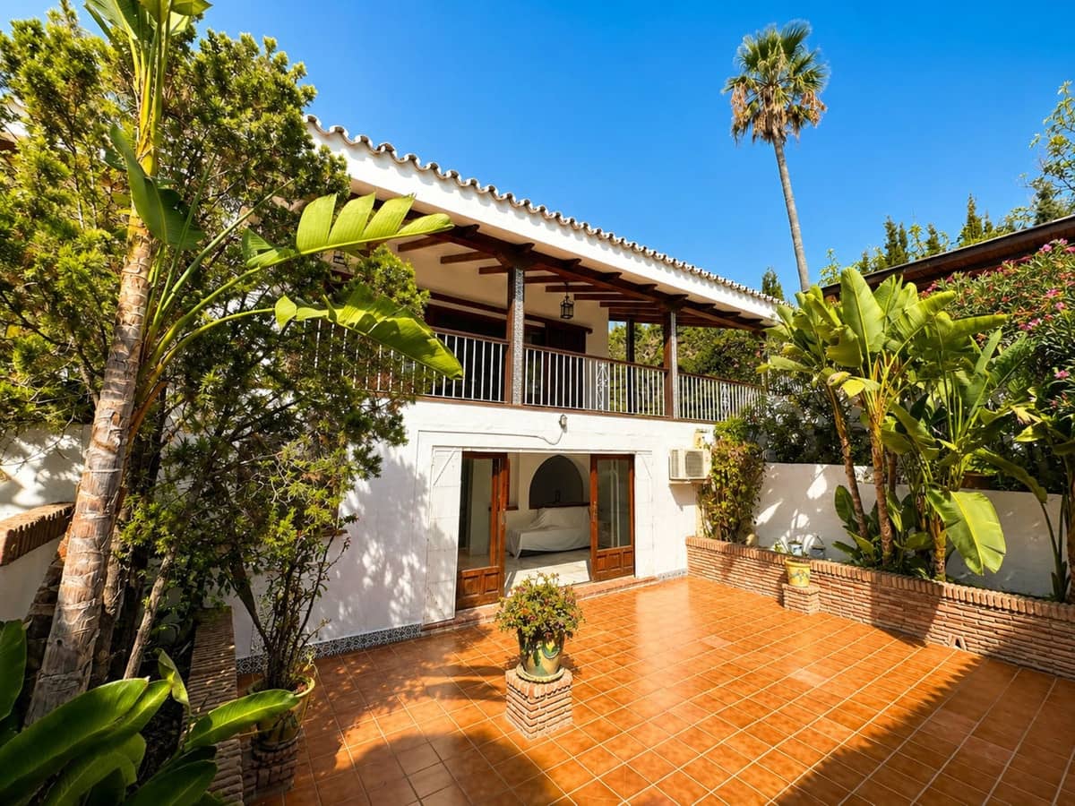 4 Zimmer Villa zu verkaufen in Rio Real mit Pool Garage - 2.150.000 € (Ref: 10125467)