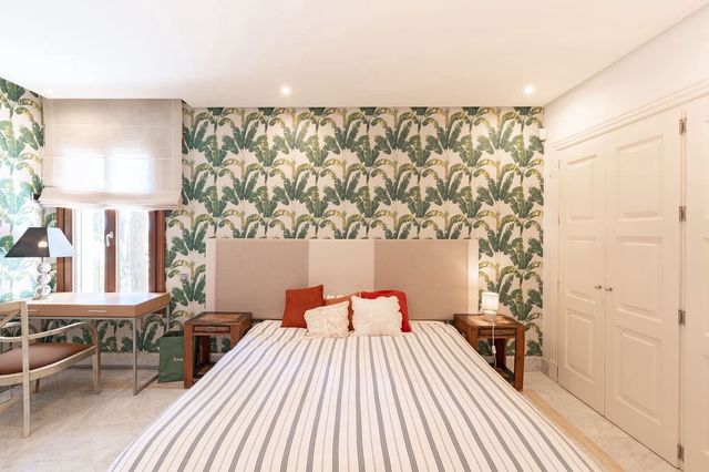 3 sypialnia Apartament na sprzedaż w Marbella z basenem garażem - 2 950 000 € (Ref: 10125513)