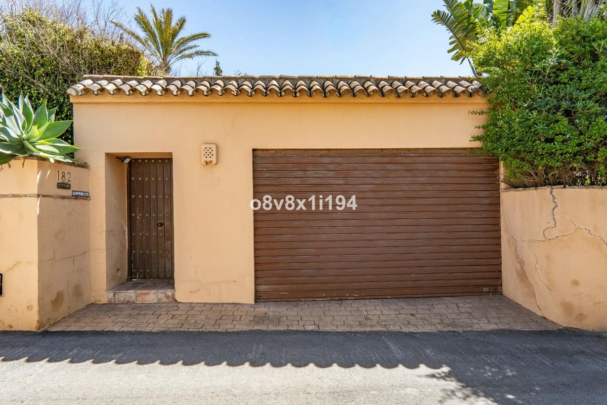 2 makuuhuone Huvila myytävänä paikassa Marbella mukana 
autotalli - 2 150 000 € (Ref: 10125519)