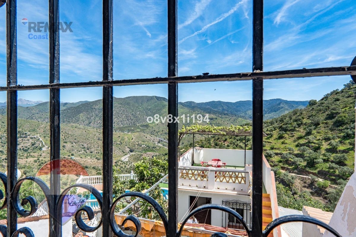 Finca/Casa Rural de 3 habitaciones en Málaga ciudad en venta con piscina - 264.500 € (Ref: 10125520)