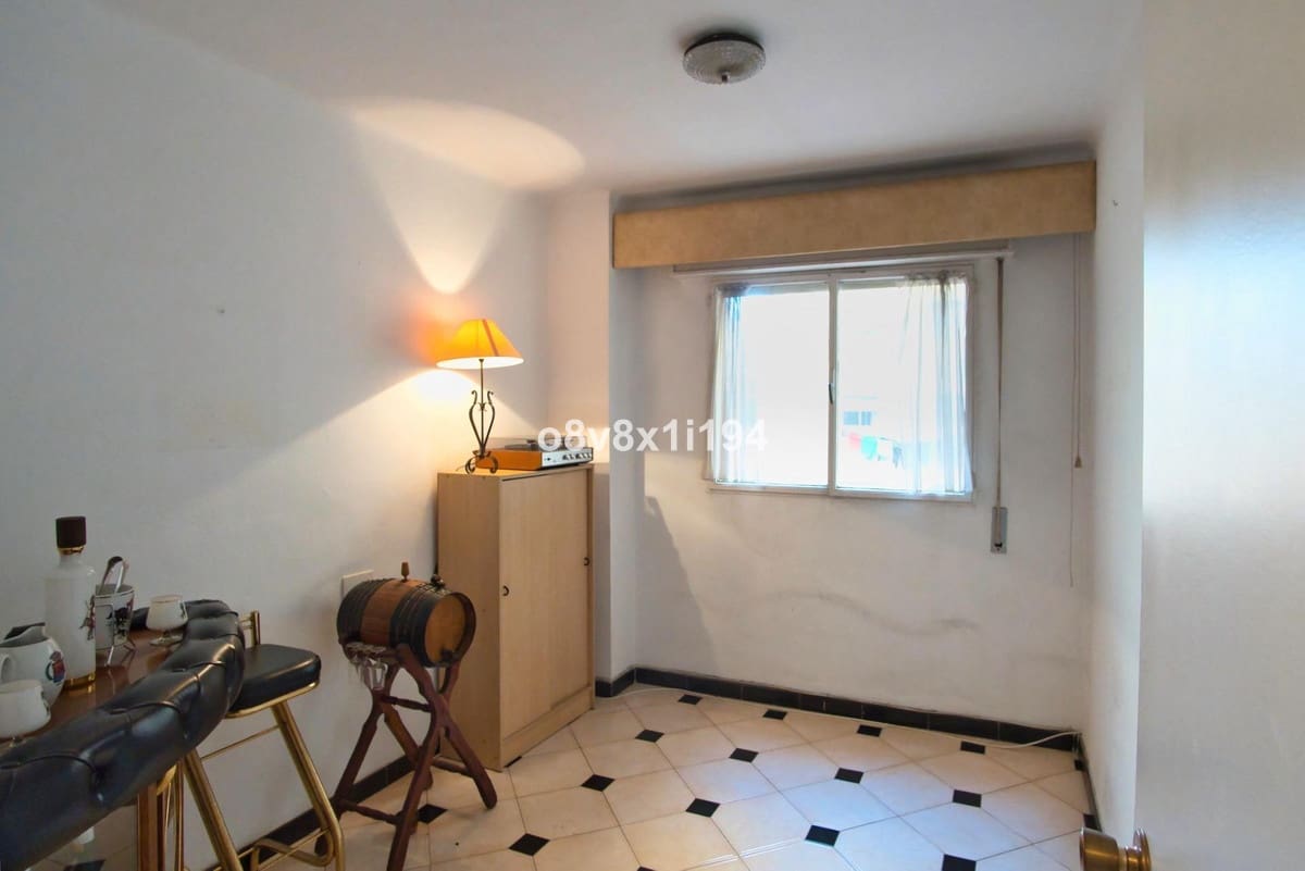 3 slaapkamer Appartement te koop in Malaga stad - € 299.000 (Ref: 10125523)
