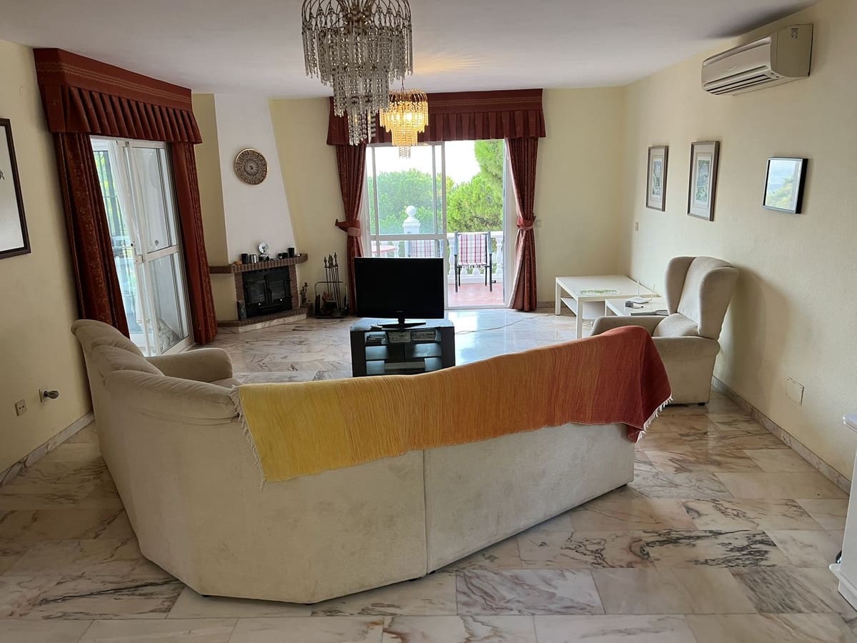 5 soverom Villa til salgs i Mijas med svømmebasseng garasje - € 592 000 (Ref: 10125531)